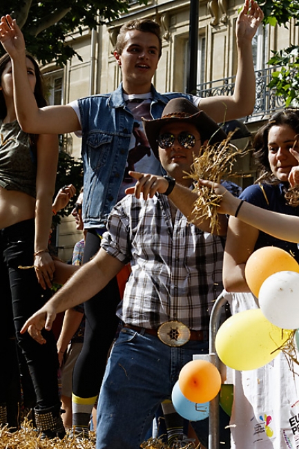 Gay pride Paris JUN13-247